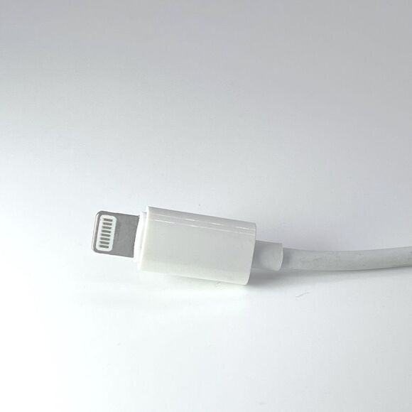 NWOT Apple 3.5mm Audio & Lightning Charging Rockstar Adapter - Picture 5 of 5